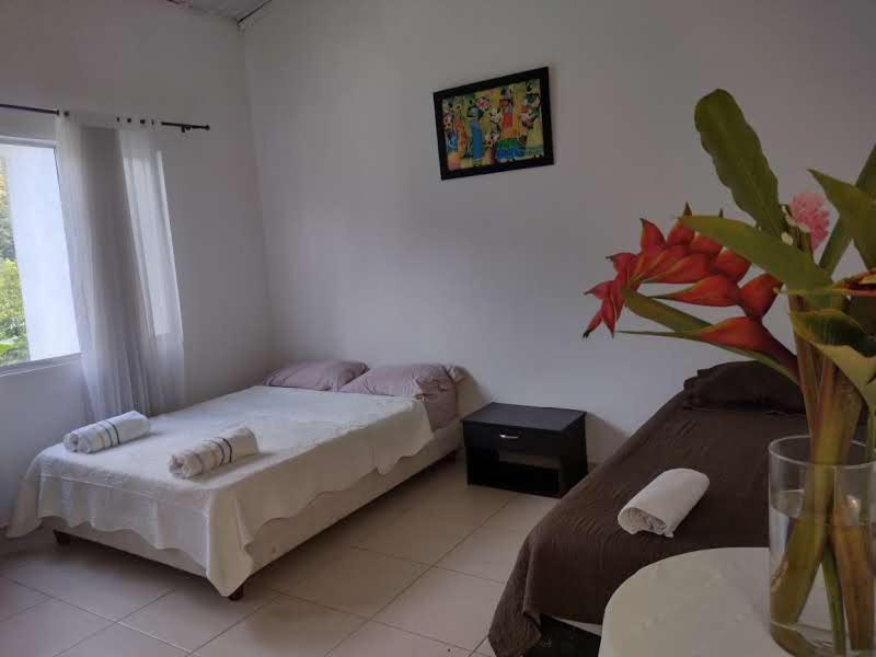 Hotel Campestre El Salitre Villeta Exterior photo